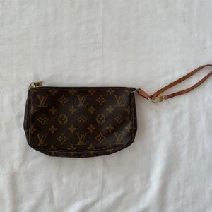 LOUIS VUITTON Pochette Accessories Monogram Used Pouch Handbag